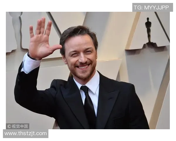 姚明身着和服展现东方魅力与篮球巨星风范的完美融合 姚明身着和服展现东方魅力与篮球巨星风范的完美融合