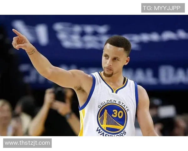 库里创造生涯新纪录,成为历史最年轻的三分球得分王 库里创造生涯新纪录,成为历史最年轻的三分球得分王